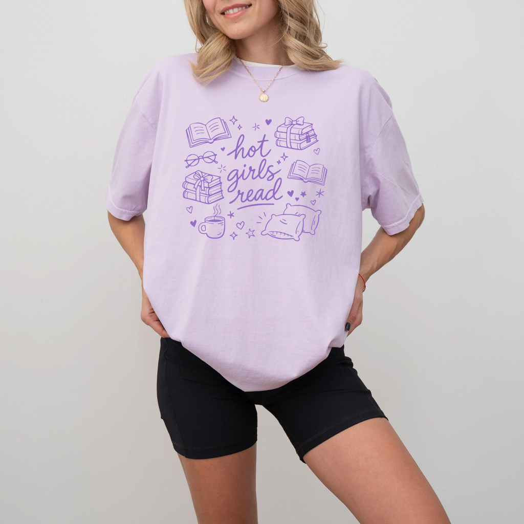 Hot Girls Read - Graphic Tee