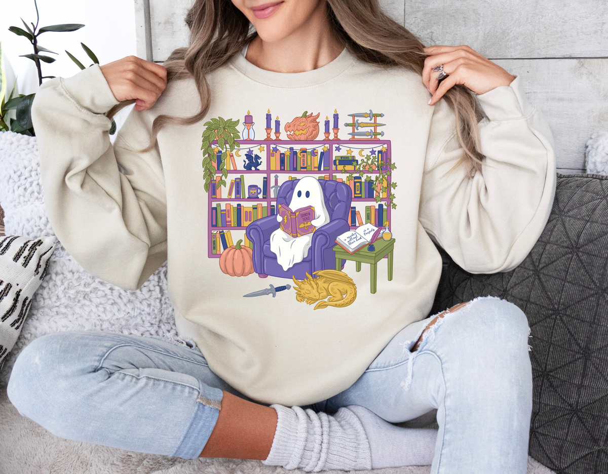 Fantasy Readers Never Die - Graphic Crewneck
